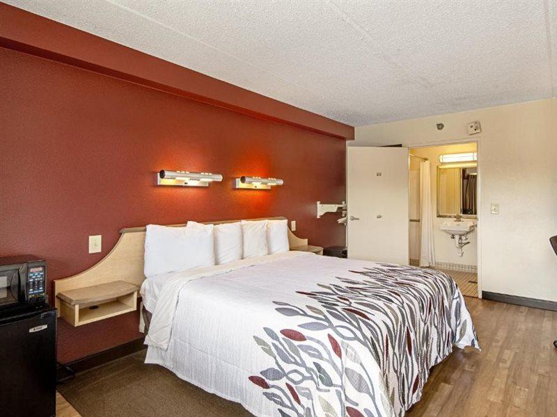 Red Roof Inn St Clairsville - Wheeling West St. Clairsville Extérieur photo