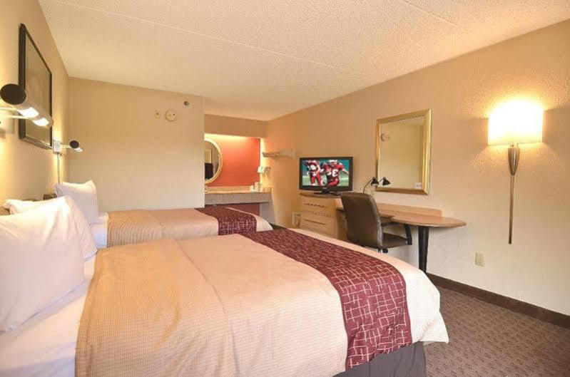 Red Roof Inn St Clairsville - Wheeling West St. Clairsville Extérieur photo